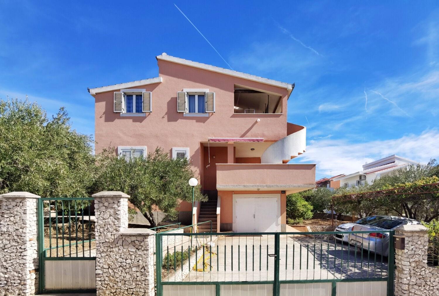 Jera Apartment
